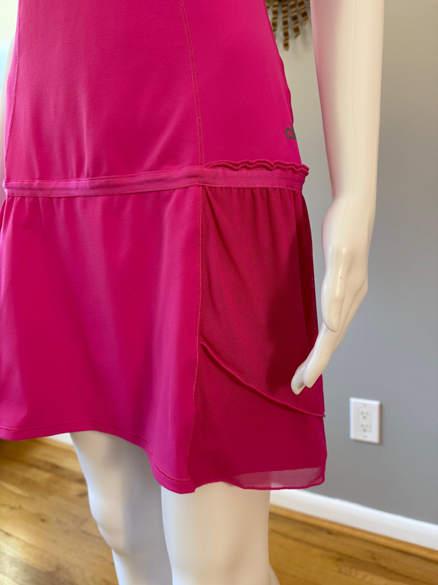 Alo Sport - Vestido de tenis rosa