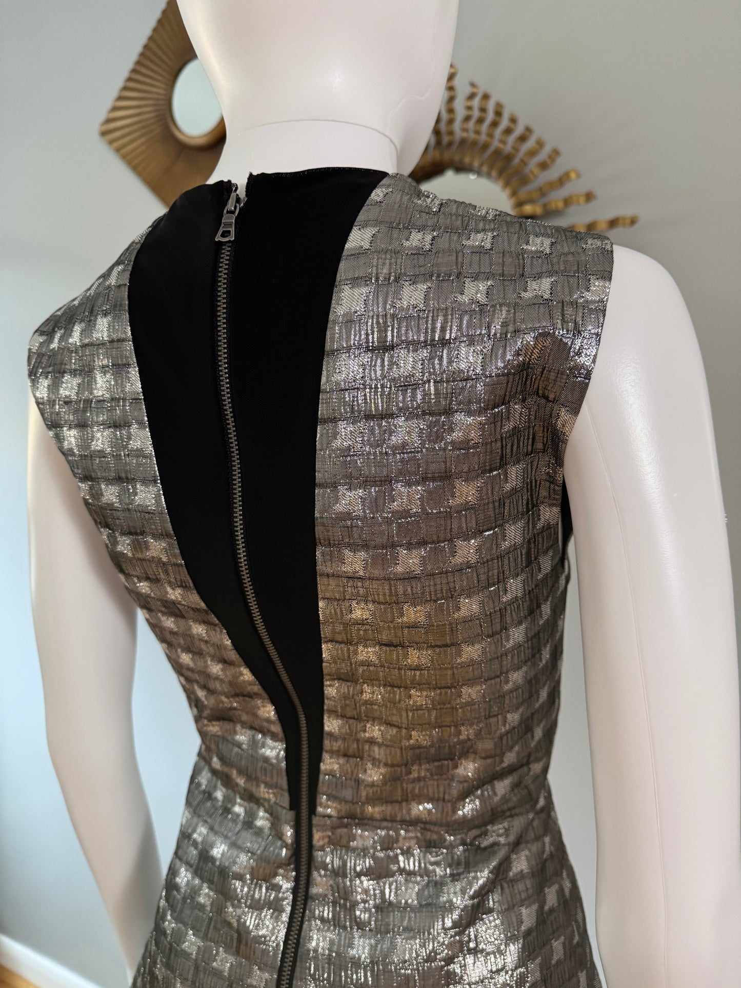 Alice + Olivia - Minivestido metálico Clara