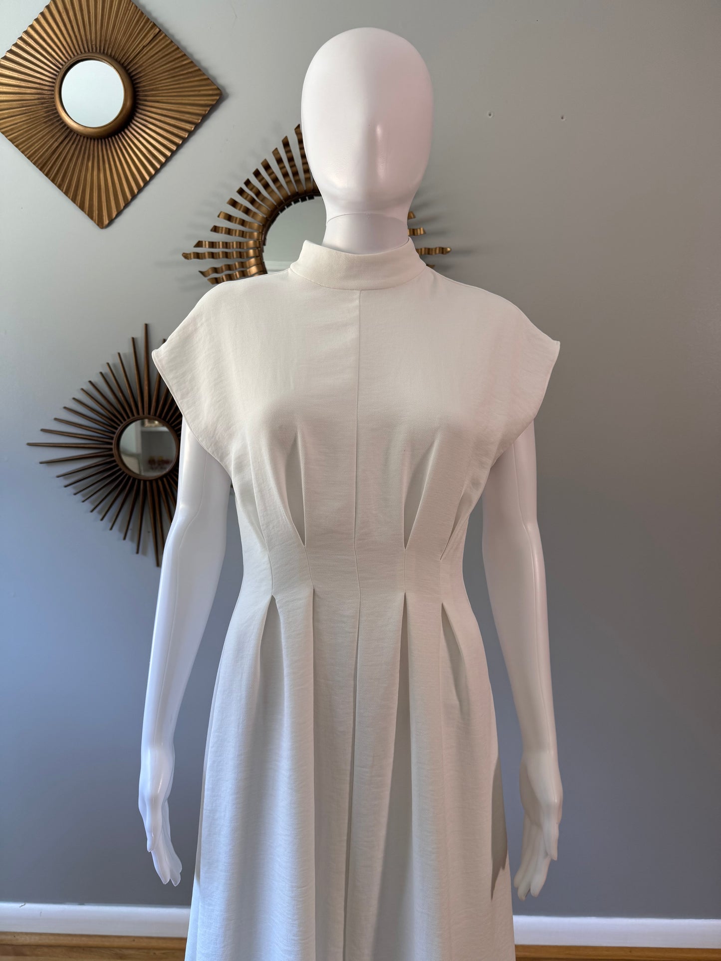 Zara - Vestido Cintura Cónica