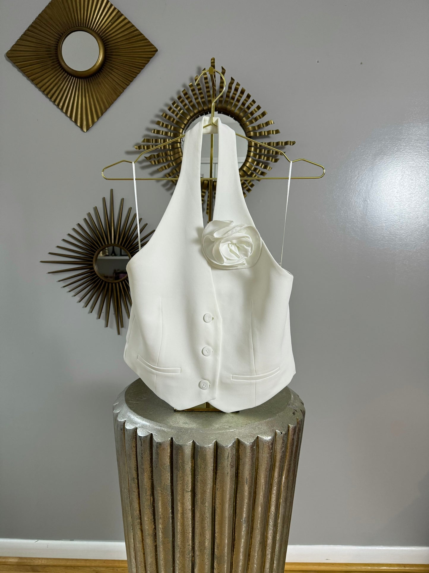 MANGO - White Vest w/ Flower Appliqué