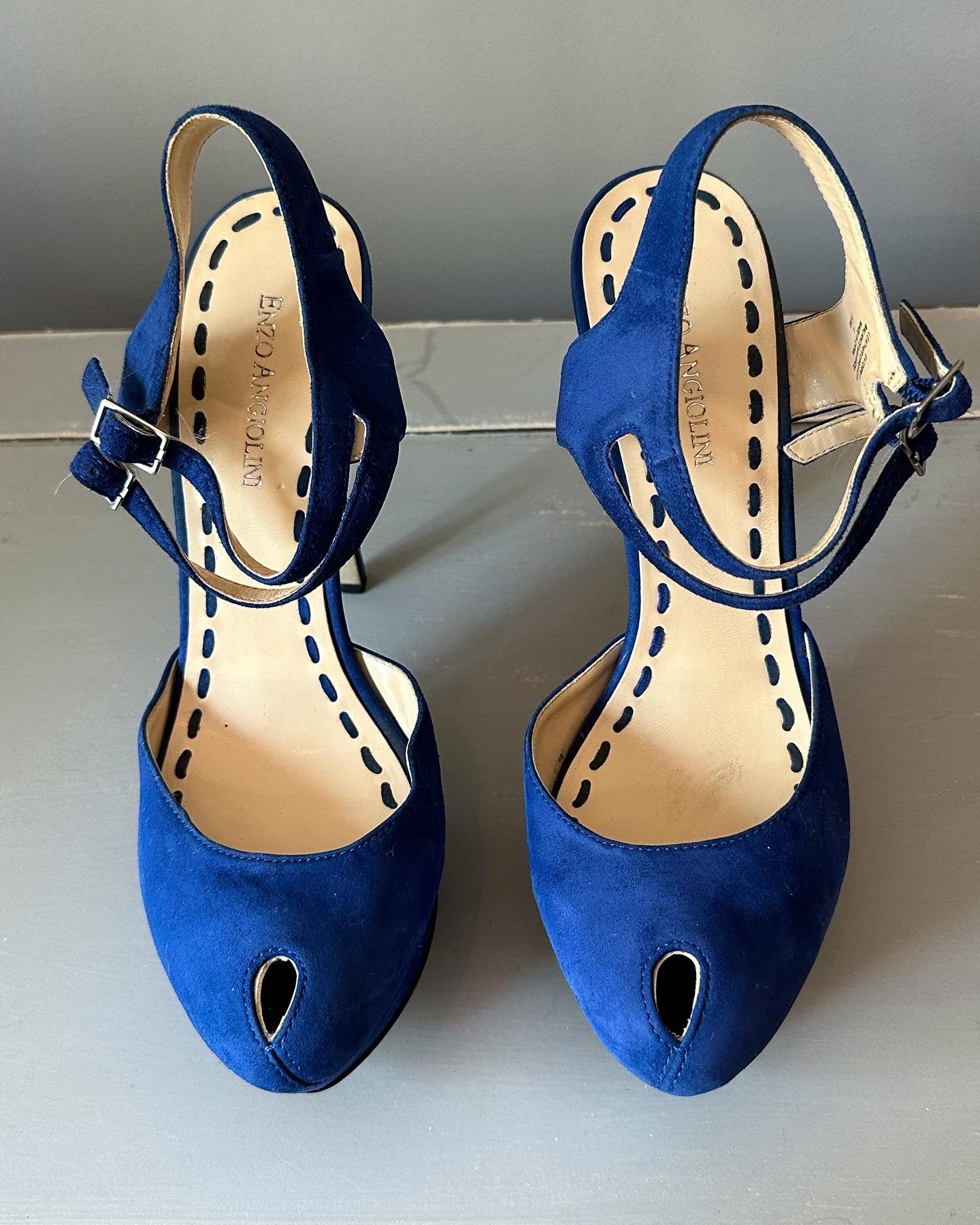 Enzo Angiolini - Tacones con plataforma y puntera en azul