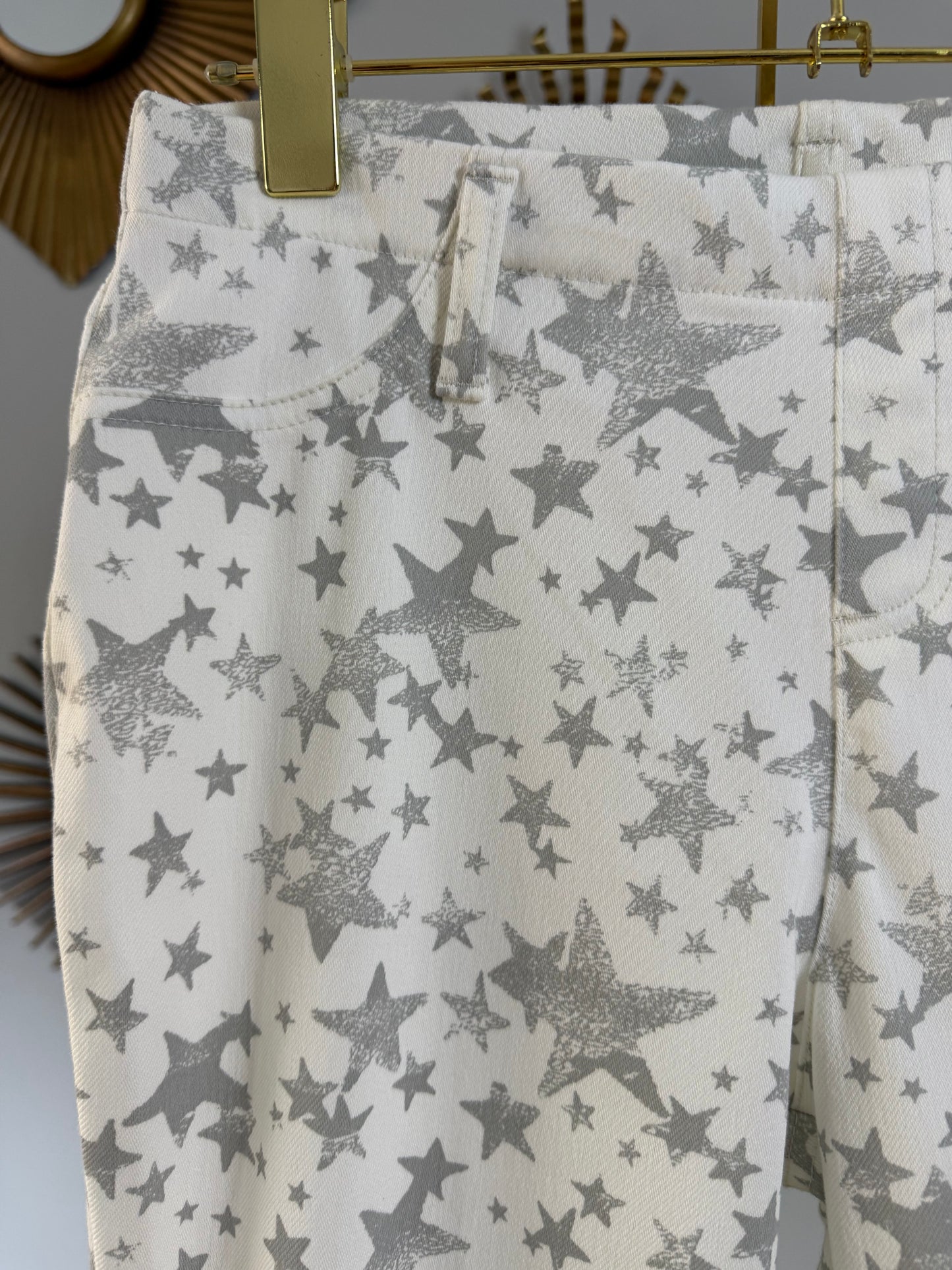 Faded Glory - White Stretch Pants w/ Stars