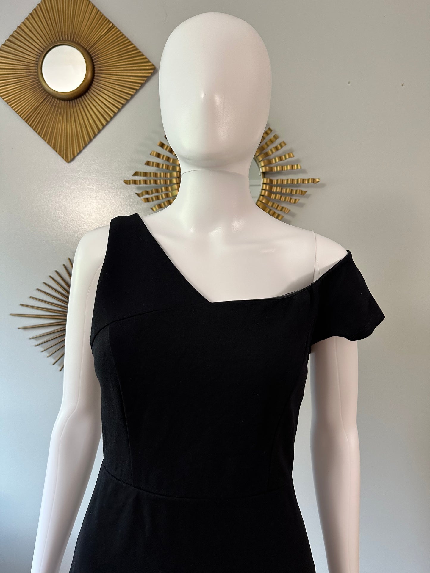 Lulu’s - Black One Shoulder Bodycon Midi Dress