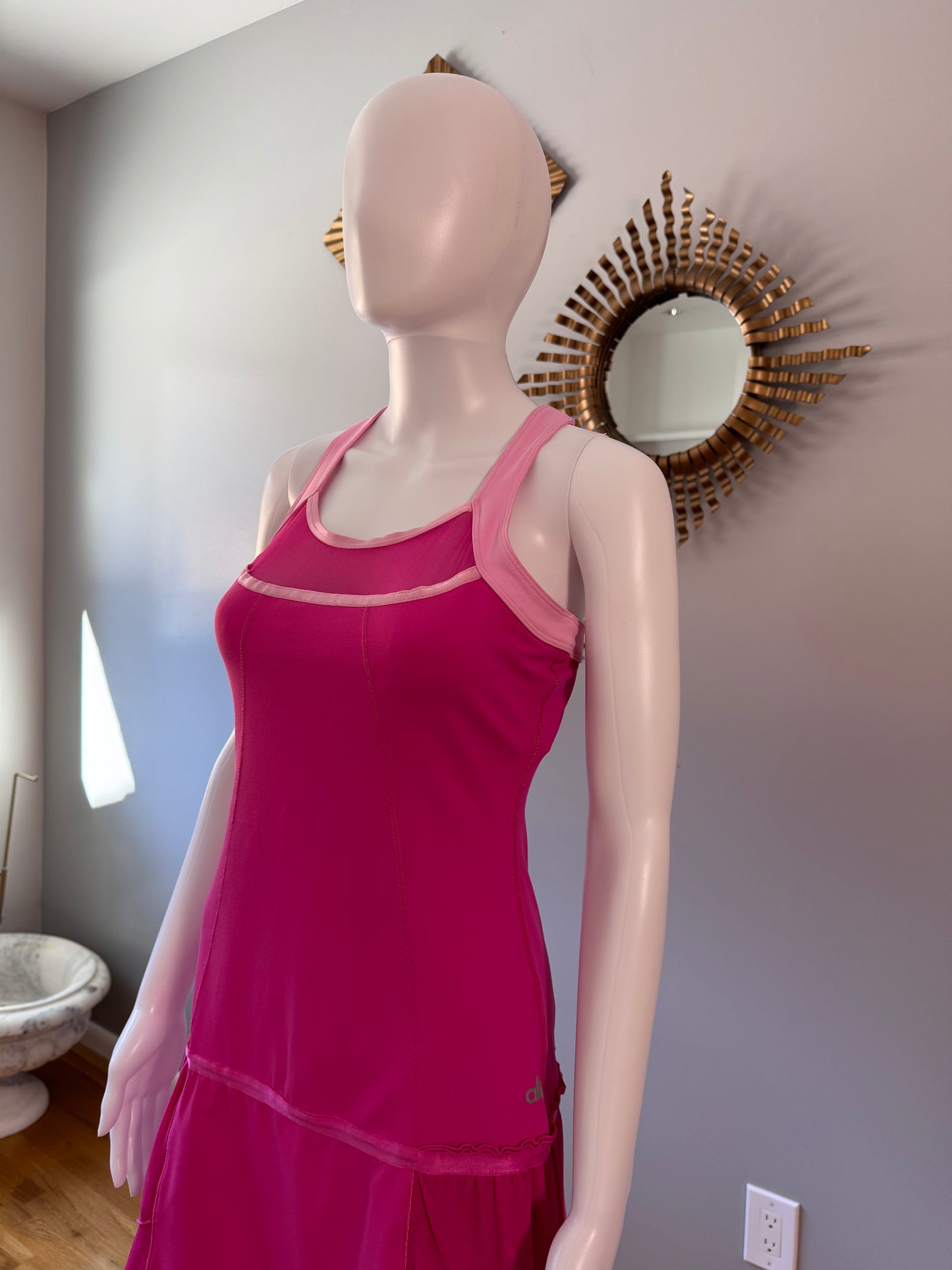 Alo Sport - Vestido de tenis rosa