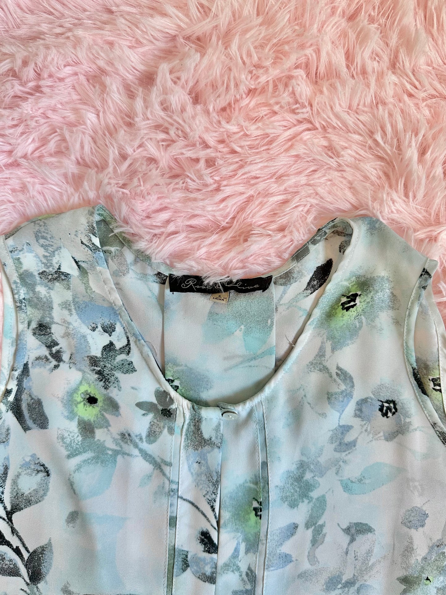 Rose & Olive - Blue Floral Sleeveless Top