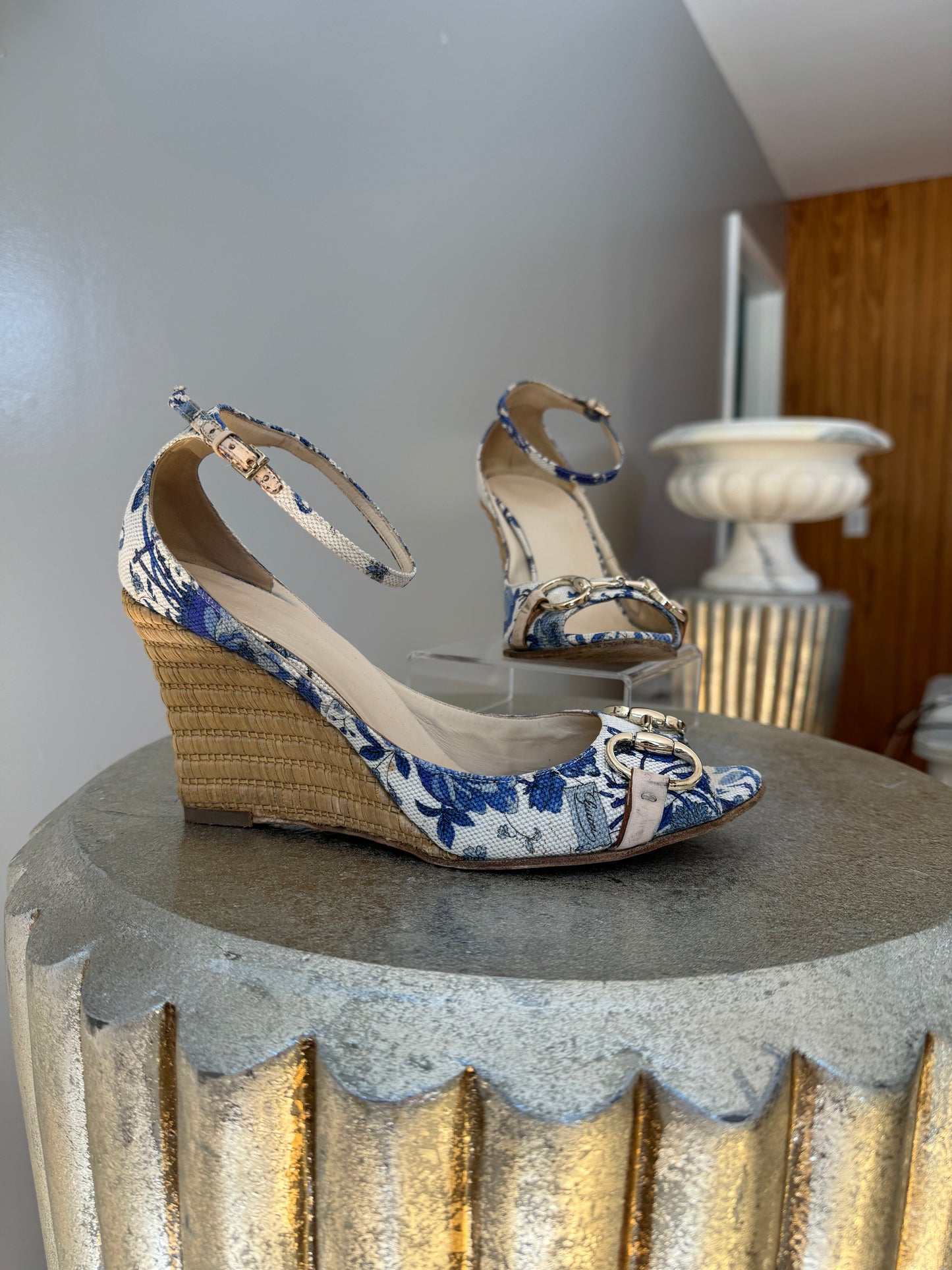 GUCCI -  Blue Floral Horsebit Raffia Wedge Sandals