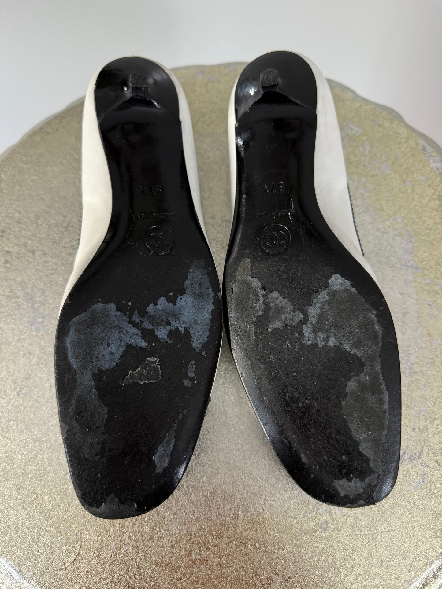 Chanel - Black & White Oxford Flats