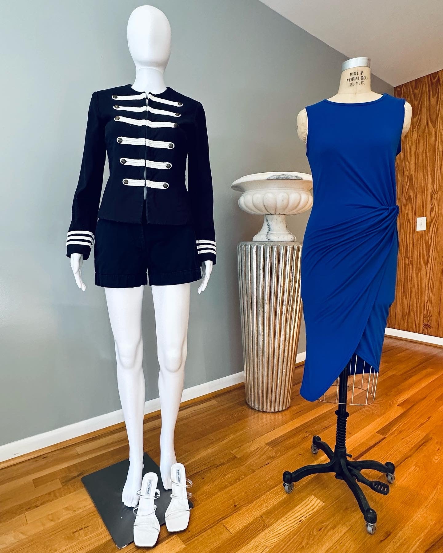 Cynthia Rowley - Chaqueta tipo blazer estilo militar azul marino