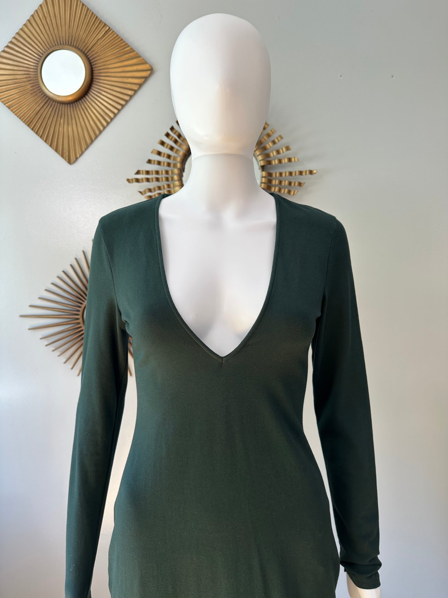 Express - Vestido midi verde con cuello en V profundo