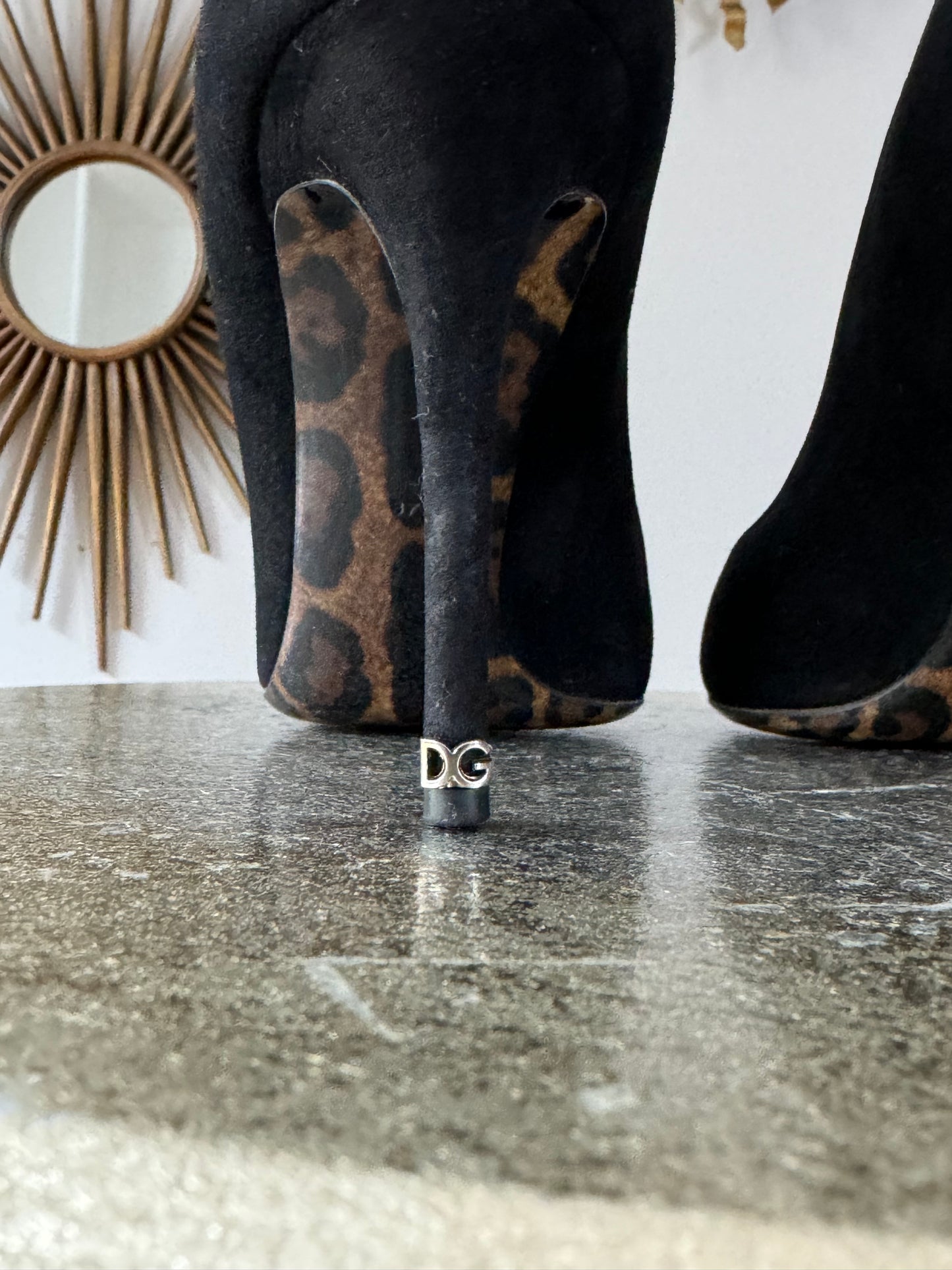 Dolce & Gabbana - Black Suede Scarpa Pumps