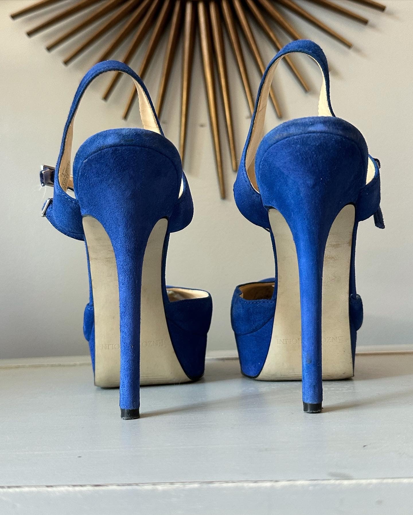 Enzo Angiolini - Tacones con plataforma y puntera en azul