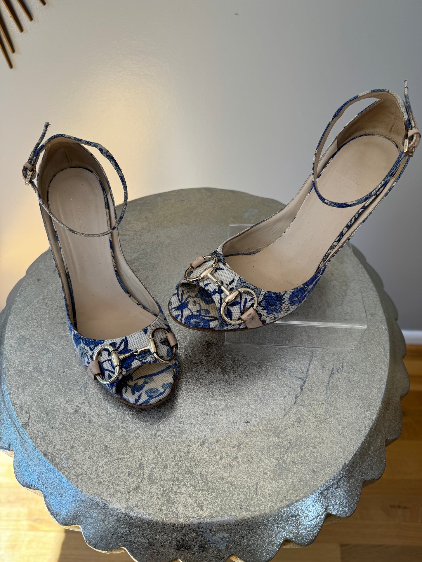 GUCCI -  Blue Floral Horsebit Raffia Wedge Sandals