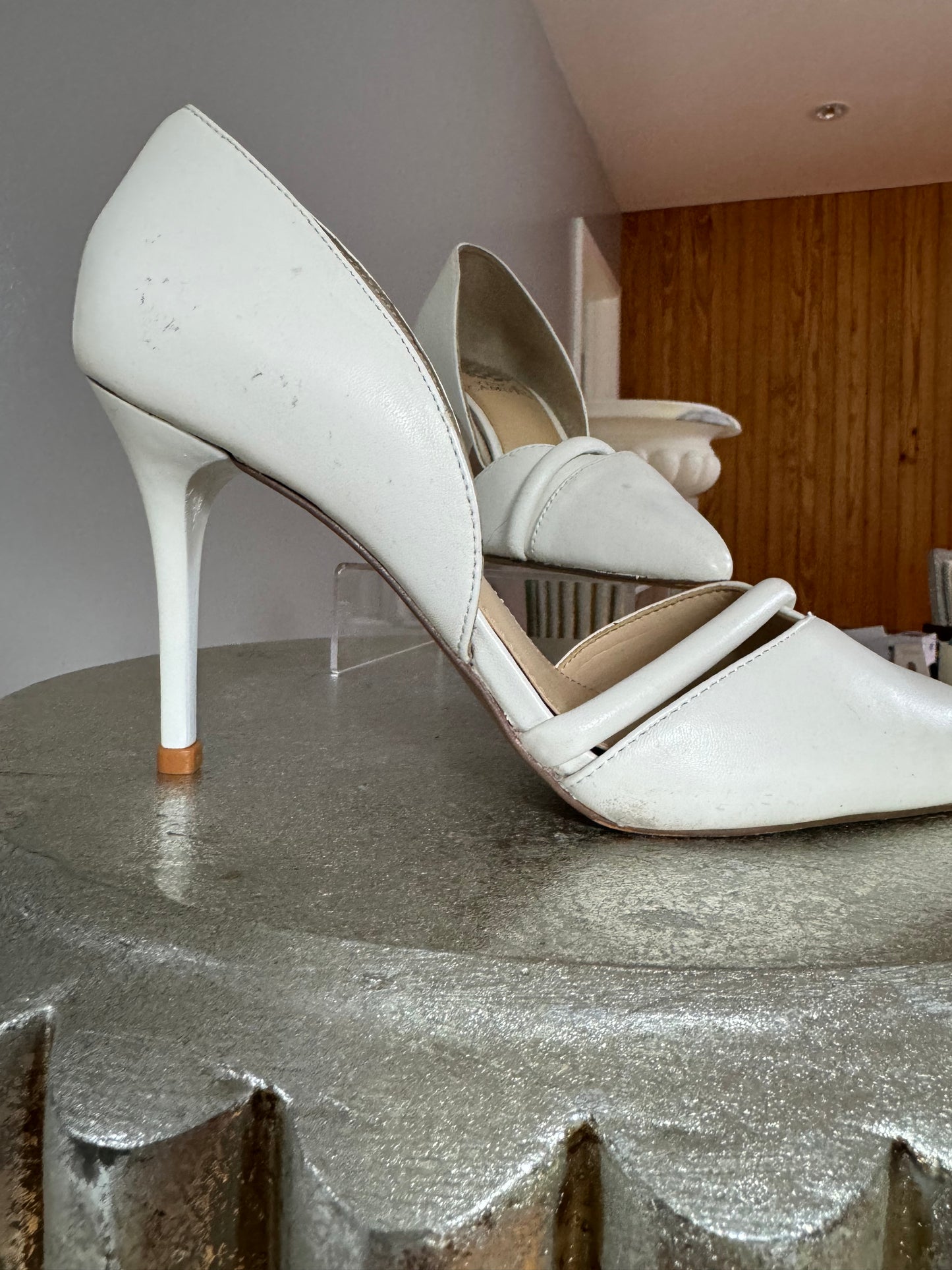 Vince Camuto - White Adeilia Pumps
