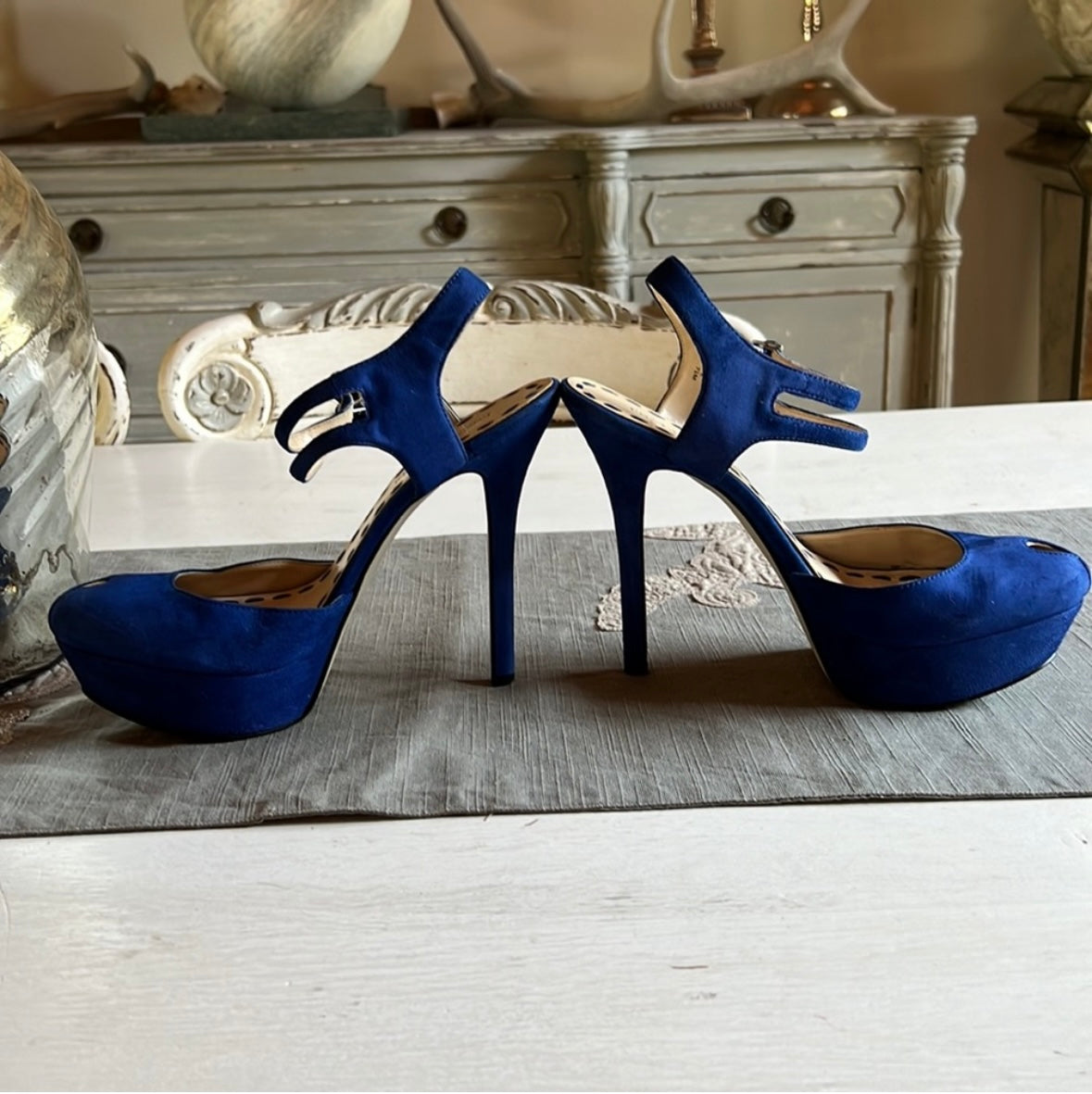 Enzo Angiolini - Tacones con plataforma y puntera en azul
