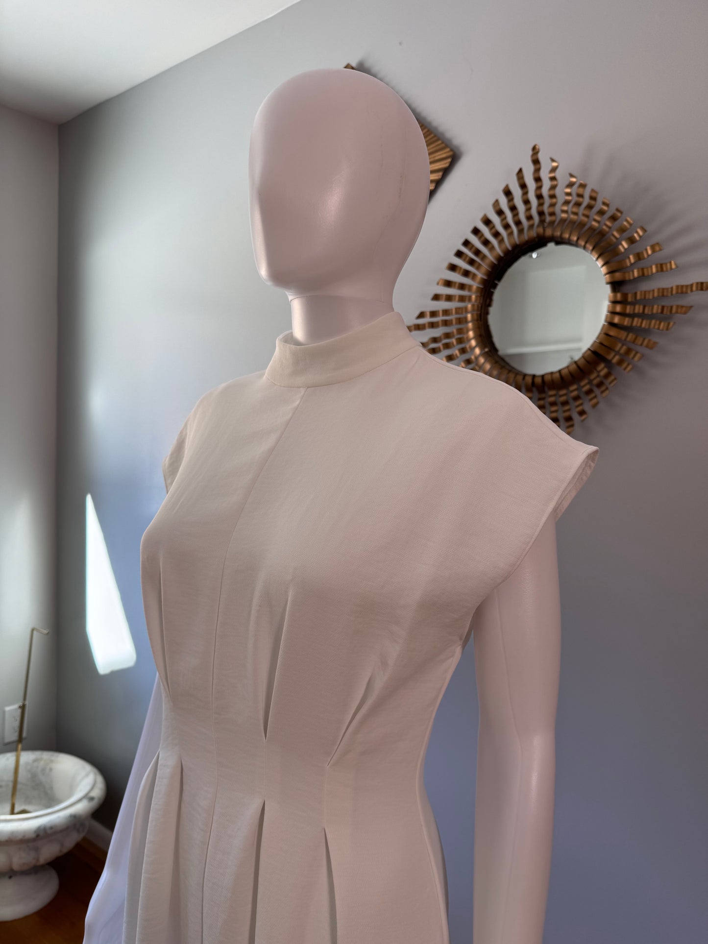 Zara - Vestido Cintura Cónica