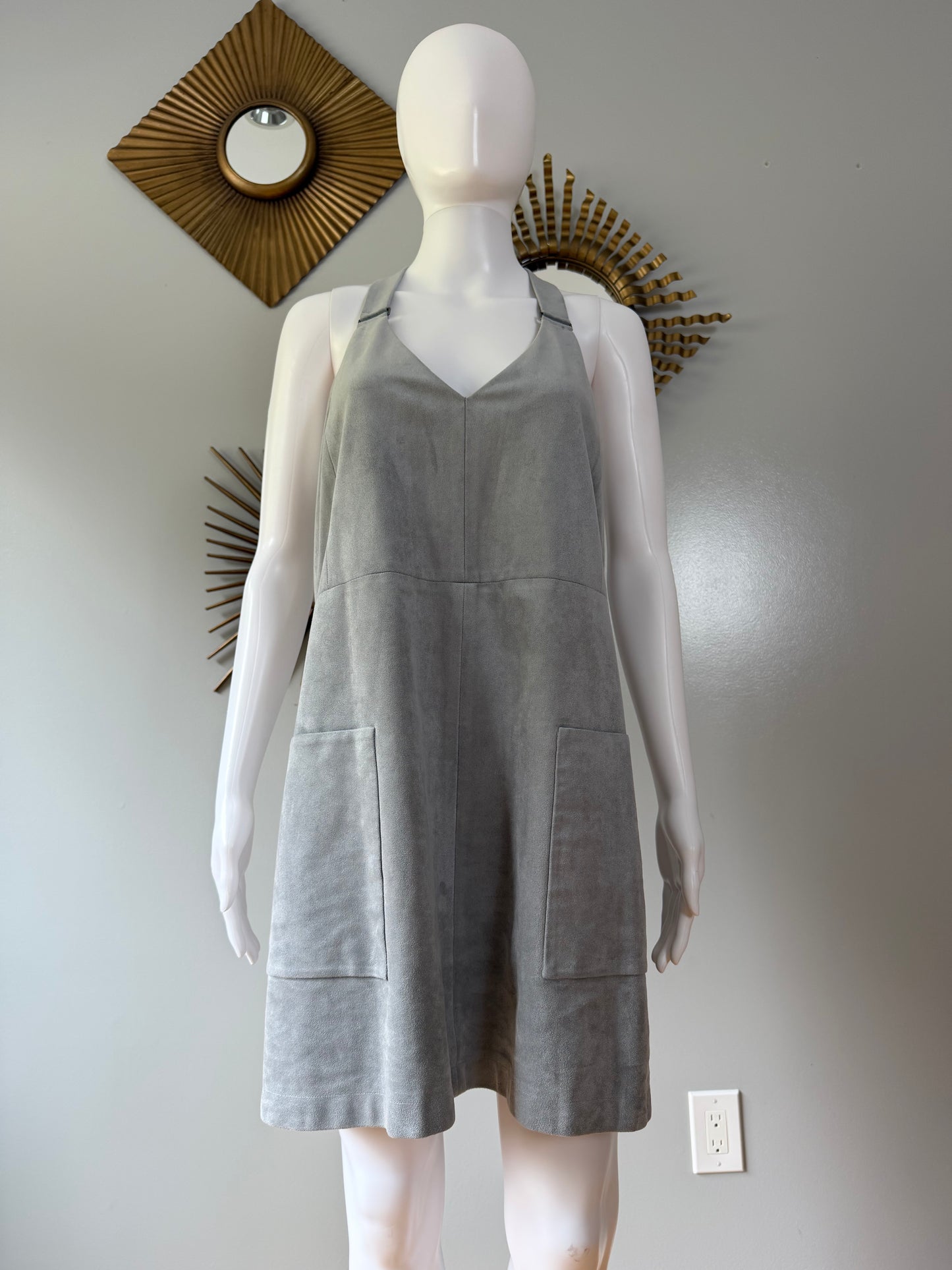 BCBGMaxAzria - Gray Abbott Sleeveless V-Neck Shift Dress