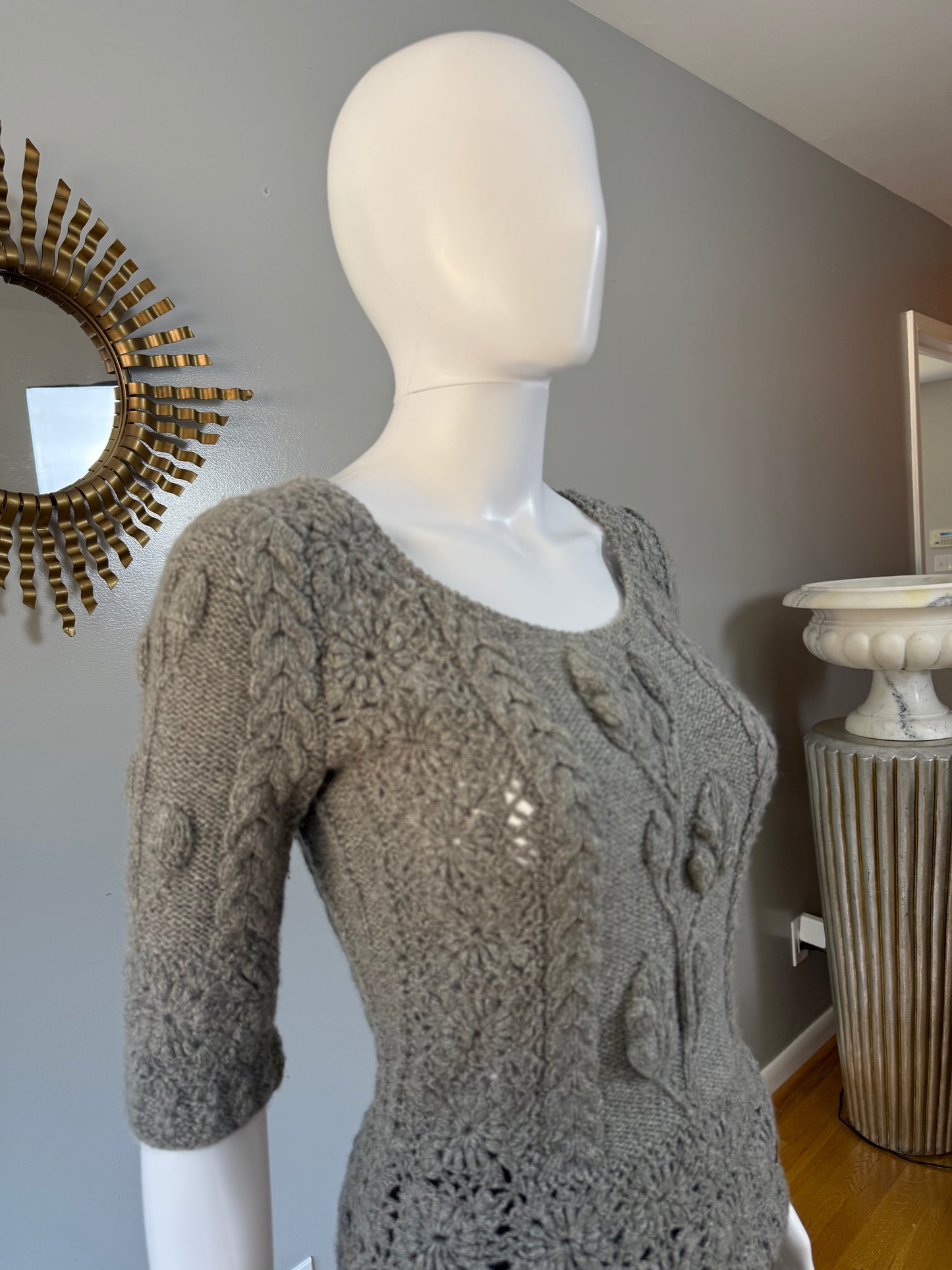 Oscar de la Renta - Gray Cashmere Sweater Runway Pre-fall 2010