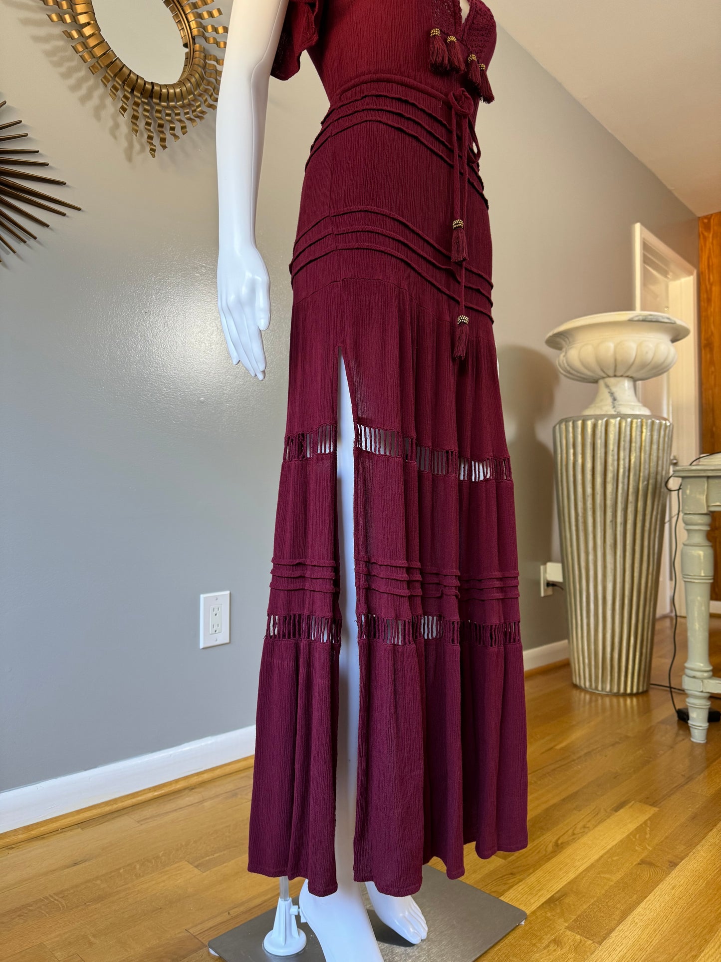 Lulu’s - Burgundy Santa Fe Sway Crochet Maxi Dress