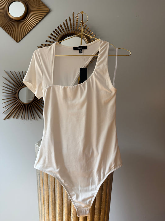 Lulu’s - White Asymmetrical Bodysuit