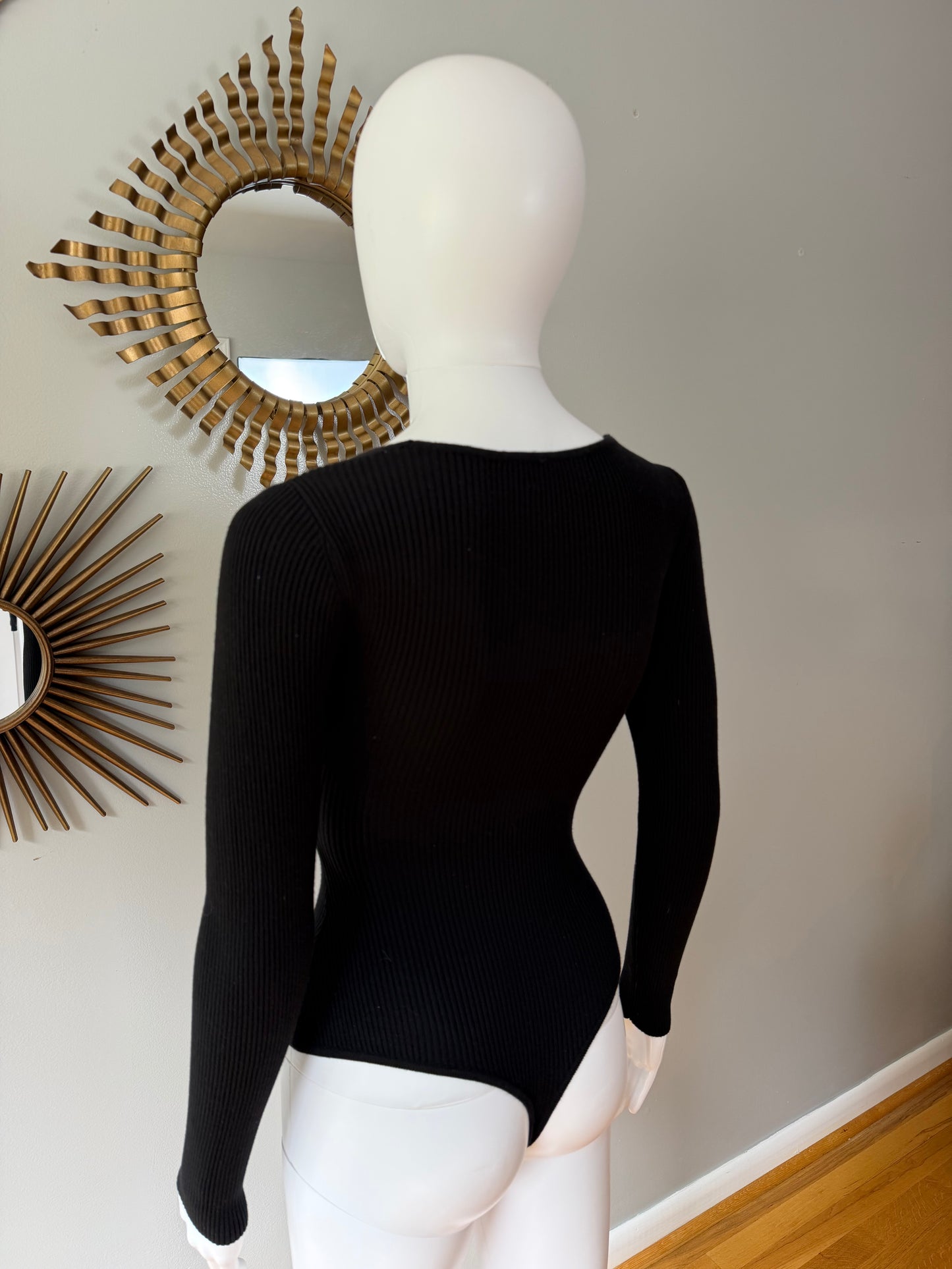House of Harlow - Black Front Knot Bodysuit