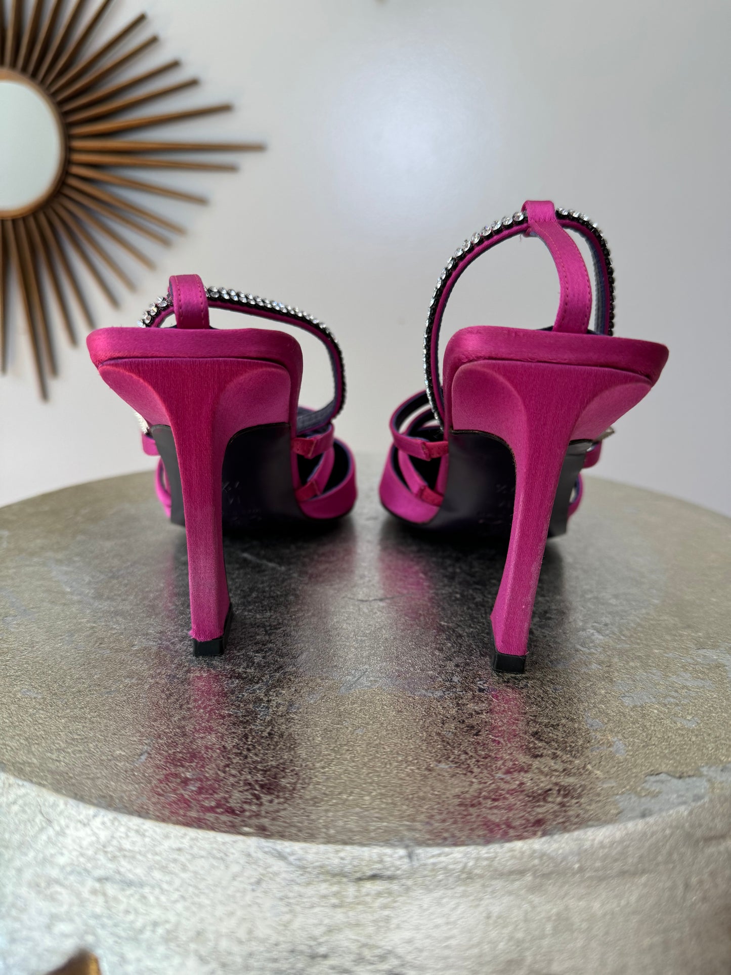 FENDI - Pink Silk Curved Heel Pumps