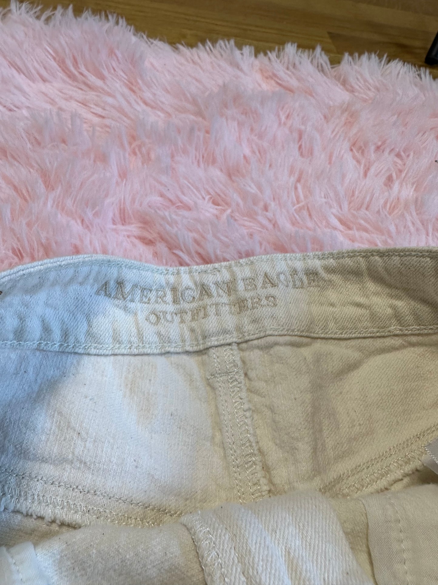 American Eagle 🦅- Stars & Stripes Beige Denim Shorts