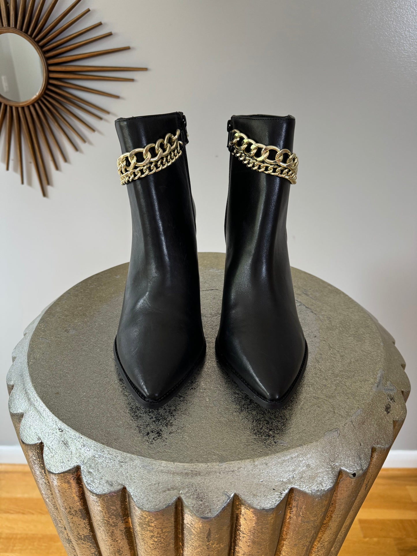 Steve Madden - Perlina Black Leather Chain Ankle Boots