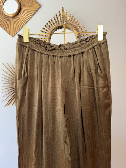 Splendid- Olive Green Satin Cuffed Pants