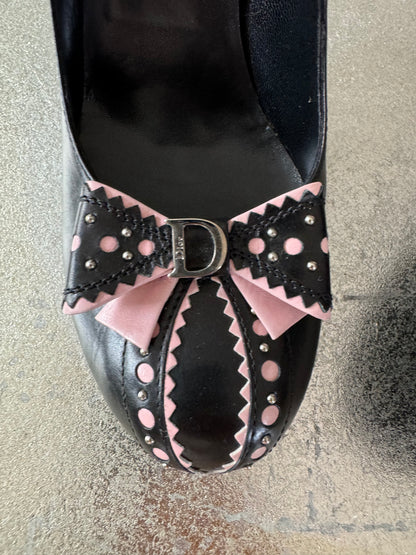 Dior - Vintage Pink Bow Round Toe Pumps