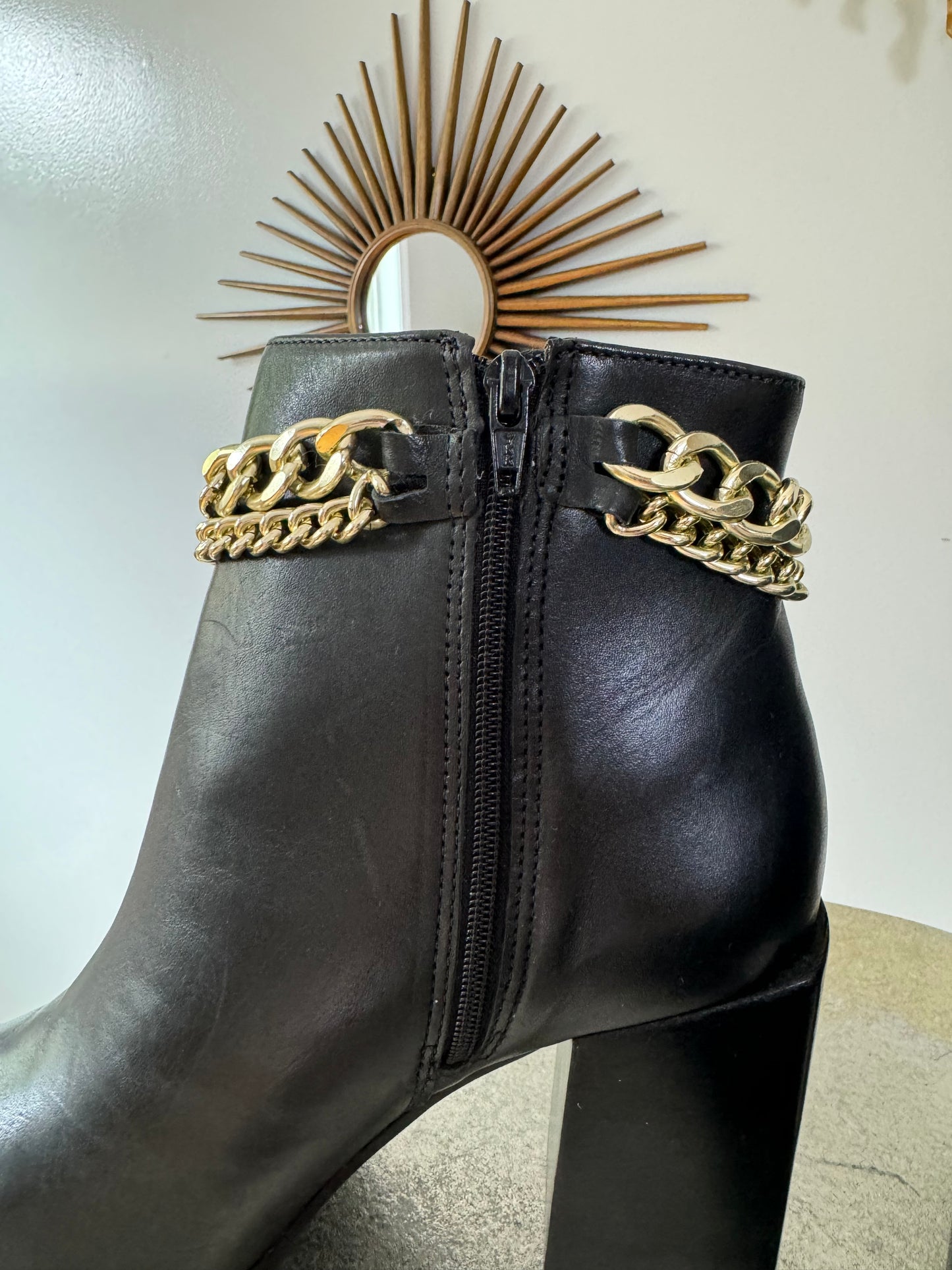 Steve Madden - Perlina Black Leather Chain Ankle Boots