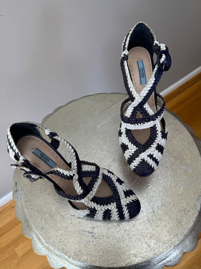 PRADA - White & Blue Spring 2011 Woven Pumps