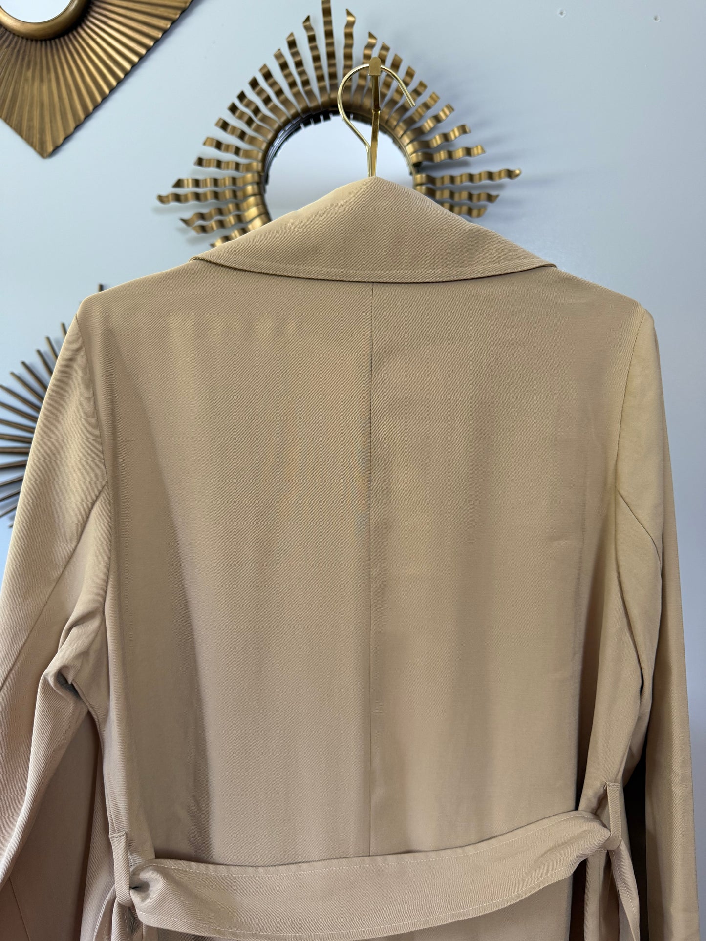 Wonderly - Tan Classic Trench Coat